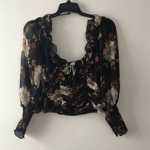 NWOT cropped peasant blouse